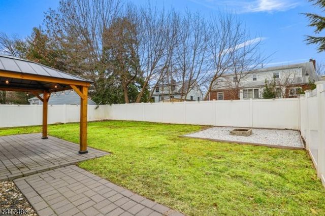 224 Swarthmore Rd, Linden City, NJ 07036