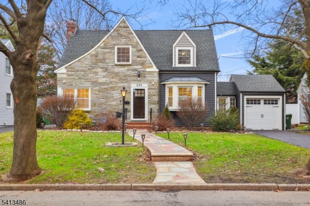 224 Swarthmore Rd, Linden City, NJ 07036