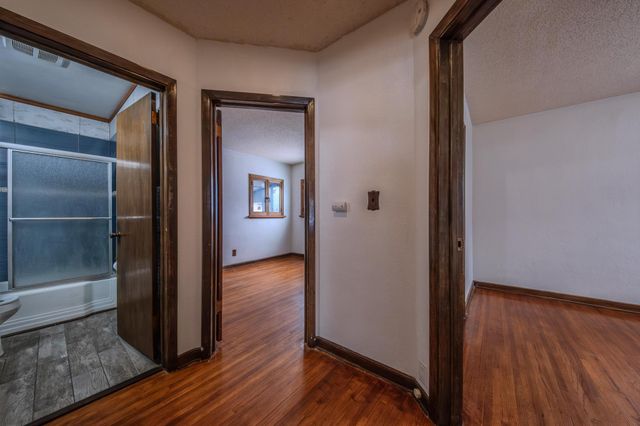 1223 Mclean Avenue, Saint Paul, MN 55106