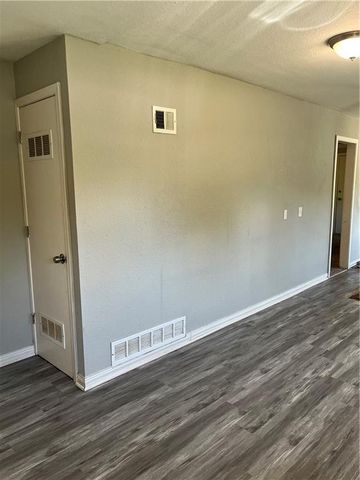 6146 Parkview Avenue, Kansas City, KS 66104
