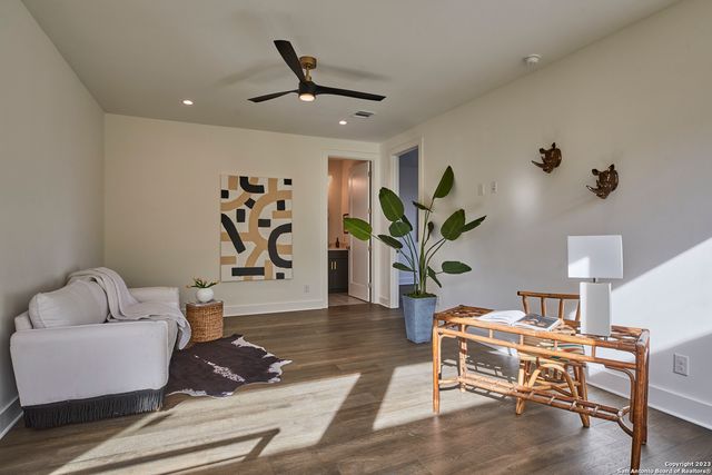 1835 Flamingo Dr No 4, San Antonio, TX 78209