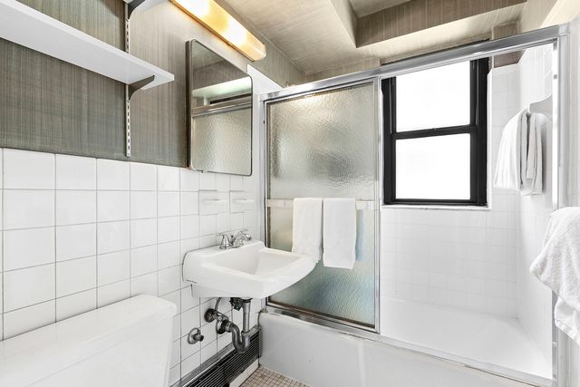 115 E 9th St Apt 10N, New York City, NY 10003