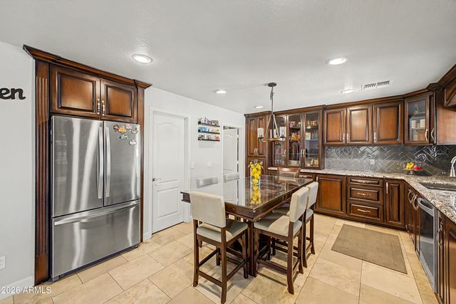 8709 W SUPERIOR Avenue, Tolleson, AZ 85353