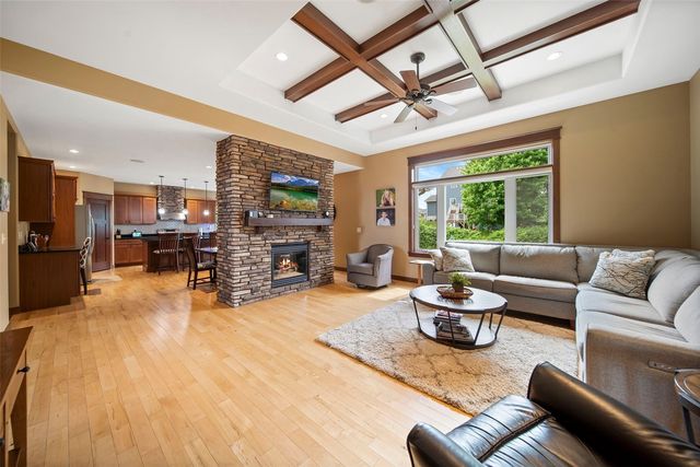 617 Majestic Oak Ridge, Solon, IA 52333