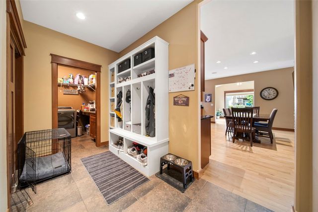 617 Majestic Oak Ridge, Solon, IA 52333