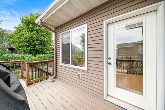617 Majestic Oak Ridge, Solon, IA 52333