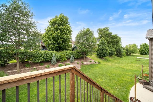 617 Majestic Oak Ridge, Solon, IA 52333