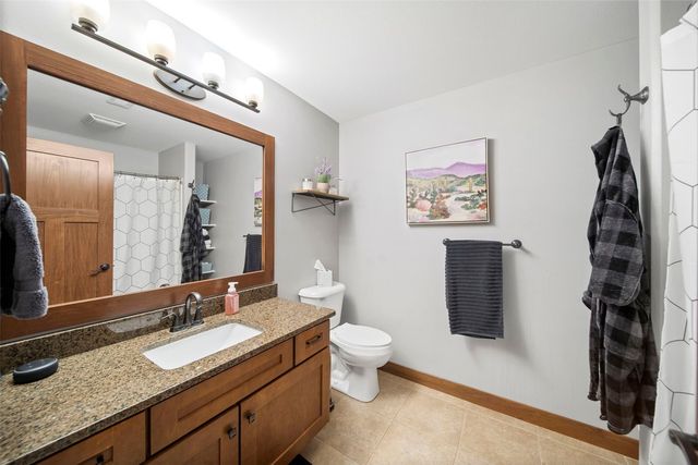 617 Majestic Oak Ridge, Solon, IA 52333