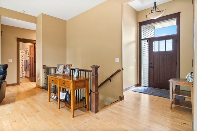 617 Majestic Oak Ridge, Solon, IA 52333