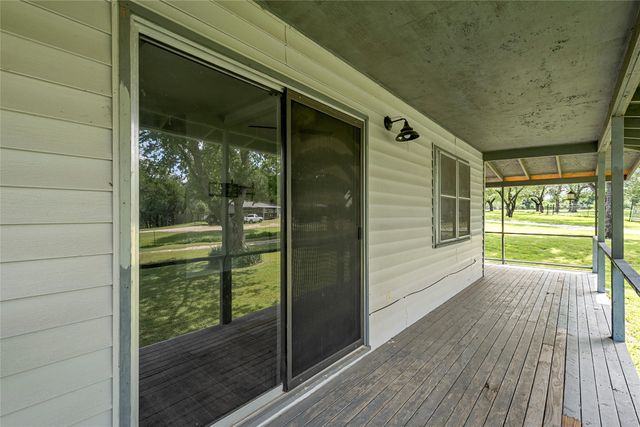 235 Country Drive, Waco, TX 76705