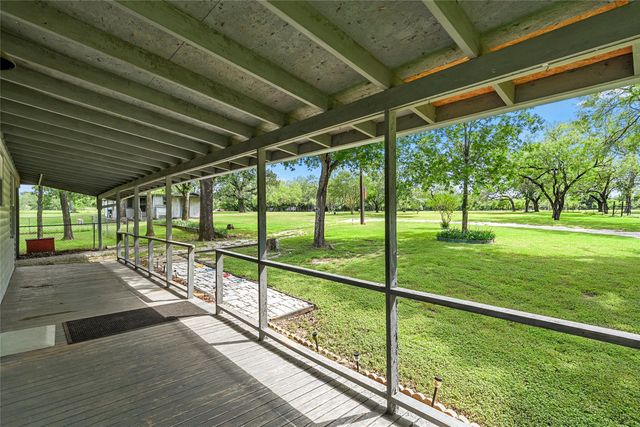 235 Country Drive, Waco, TX 76705