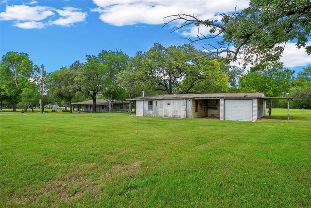 235 Country Drive, Waco, TX 76705