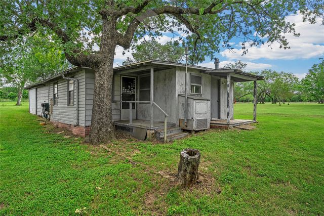 235 Country Drive, Waco, TX 76705