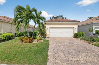 7241 Cataluna Circle, Delray Beach, FL 33446