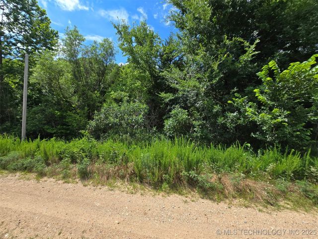 27800 E Valley Lane, Proctor, OK 74457