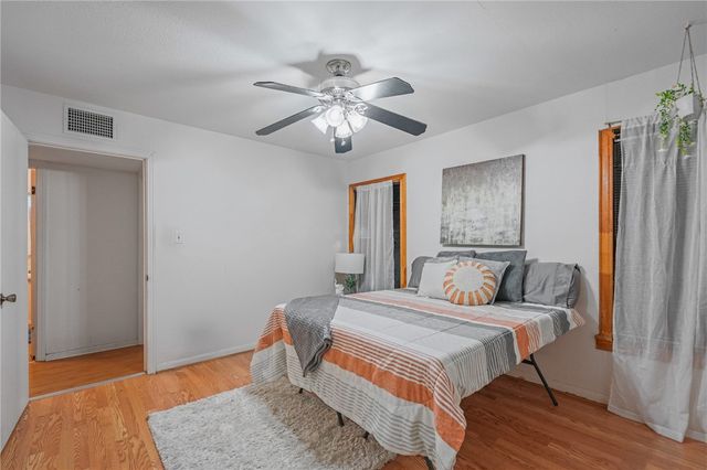 1514 Devon Dr, Corpus Christi, TX 78415