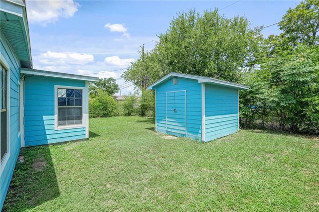 1514 Devon Dr, Corpus Christi, TX 78415