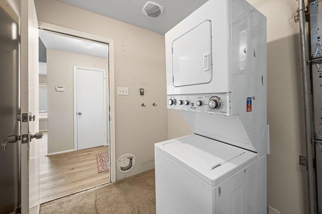 10719 Lakewood Oaks Drive, Sugar Land, TX 77498