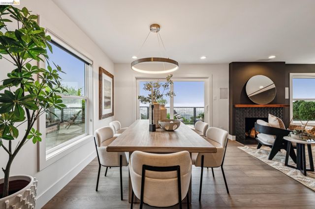 341 Rishell Dr, Oakland, CA 94619