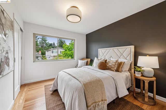 341 Rishell Dr, Oakland, CA 94619