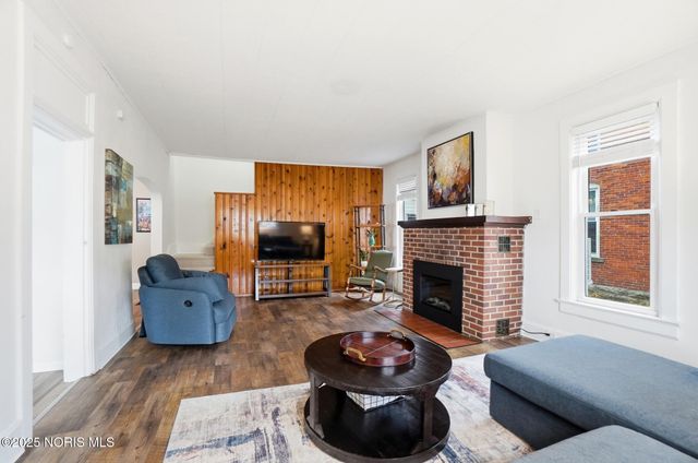 829 Maple Avenue, Findlay, OH 45840