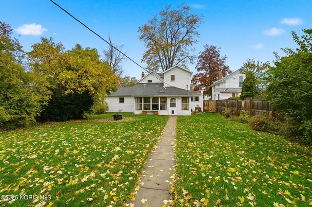 829 Maple Avenue, Findlay, OH 45840