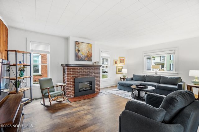 829 Maple Avenue, Findlay, OH 45840