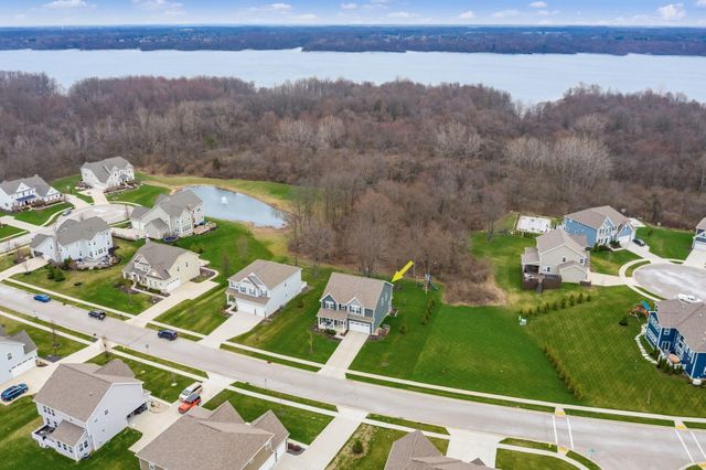 4077 Topsail Drive, Lewis Center, OH 43035