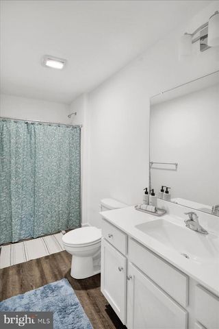 185 OAK GROVE RD, Morgantown, PA 19543