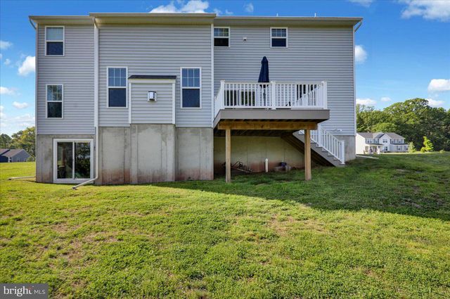 185 OAK GROVE RD, Morgantown, PA 19543