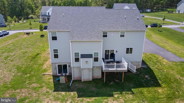 185 OAK GROVE RD, Morgantown, PA 19543