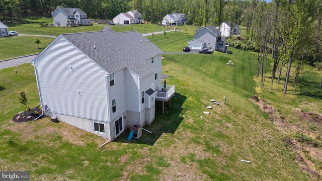 185 OAK GROVE RD, Morgantown, PA 19543