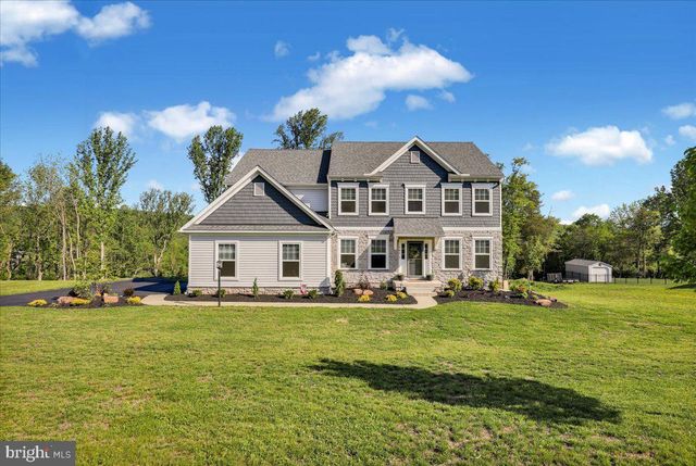 185 OAK GROVE RD, Morgantown, PA 19543