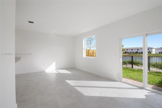 2747 SE 25th Ave, Homestead, FL 33035