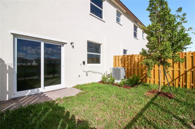 2747 SE 25th Ave, Homestead, FL 33035