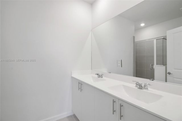 2747 SE 25th Ave, Homestead, FL 33035