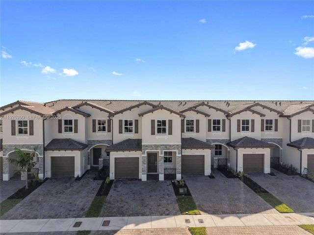 2747 SE 25th Ave, Homestead, FL 33035