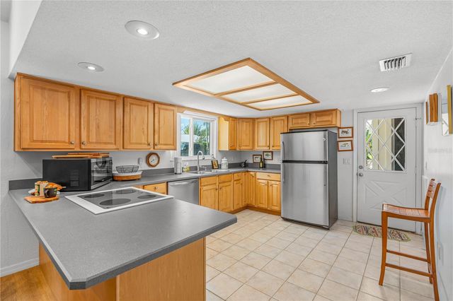 1818 S RIVERSIDE DRIVE, Edgewater, FL 32141
