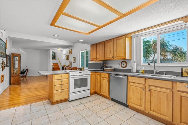 1818 S RIVERSIDE DRIVE, Edgewater, FL 32141