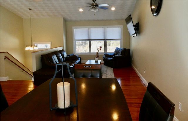 6 Heywood Lane, Johnston, RI 02919