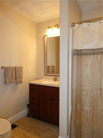 6 Heywood Lane, Johnston, RI 02919