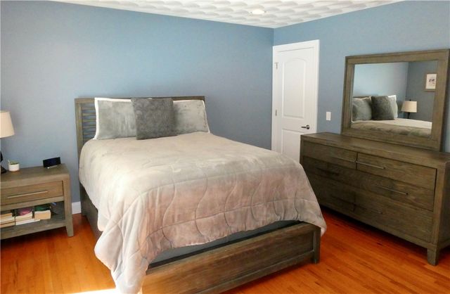 6 Heywood Lane, Johnston, RI 02919