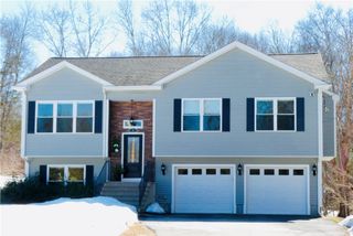6 Heywood Lane, Johnston, RI 02919