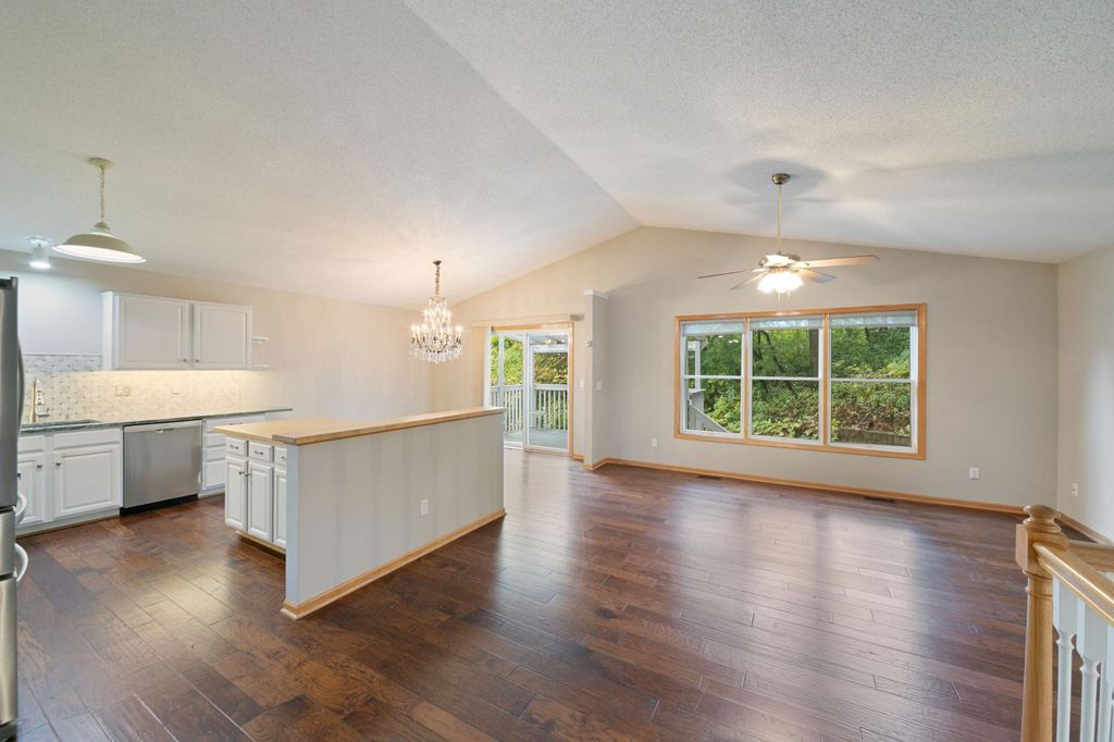 14803 Upper 56th Street N, Oak Park Heights, MN 55082 — photo 4