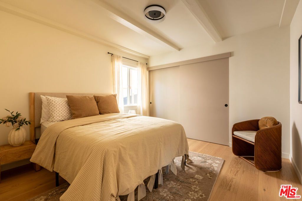 Image 11 of property listing at 4020 Clayton Avenue, Los Angeles, CA 90027