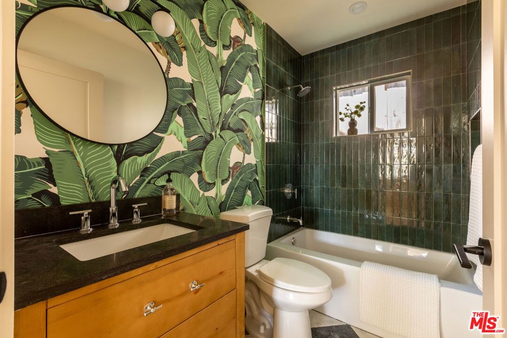 Image 12 of property listing at 4020 Clayton Avenue, Los Angeles, CA 90027