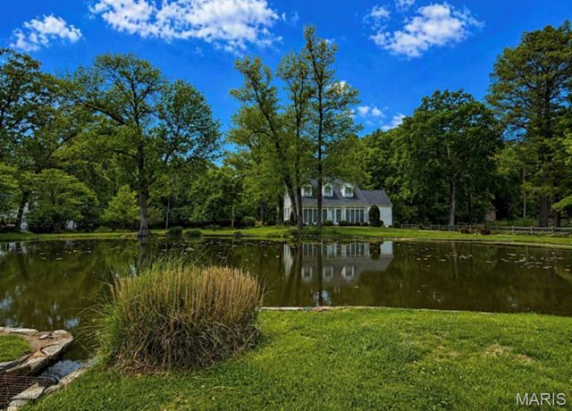 31 Orchard Lane, Kirkwood, MO 63122