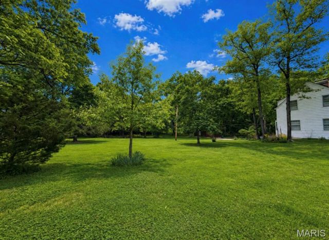 31 Orchard Lane, Kirkwood, MO 63122