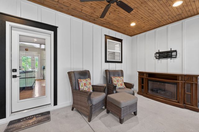 16111 Manchester Pike, Christiana, TN 37037