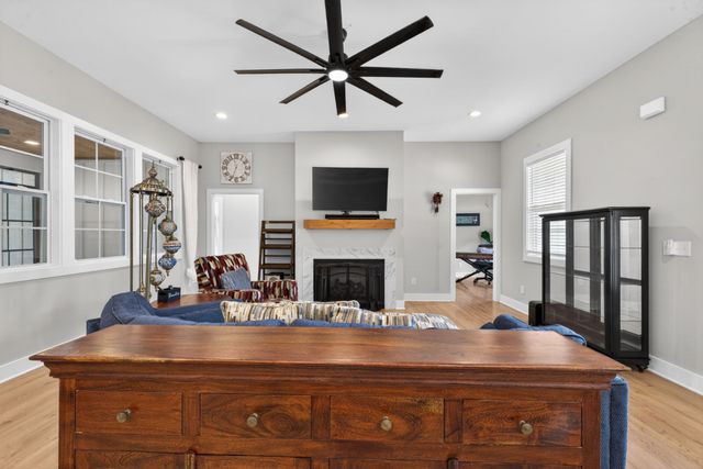 16111 Manchester Pike, Christiana, TN 37037